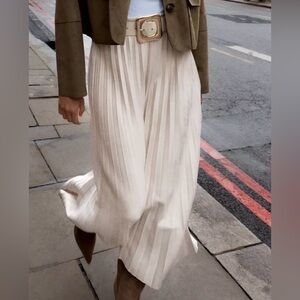 Zara Cream Pleated Midi Skirt